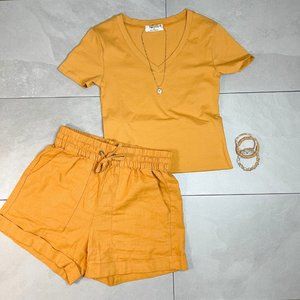 Linen Shorts and T-Shirt